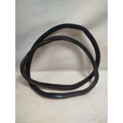 Уплотнительная резинка крышки багажника Chevrolet Cruze